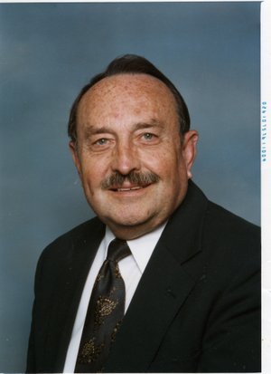 Photo of Dr. Glenn Hickey