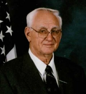 Photo of L. Norman "Buddy" Dean