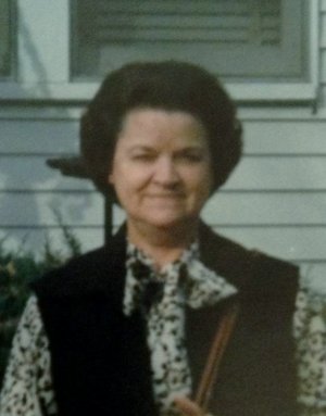 Photo of Lois J. Edmonds