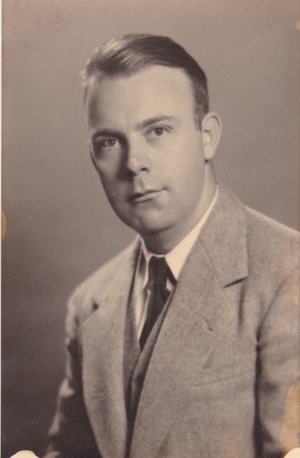 Photo of Lloyd Oliver Warren