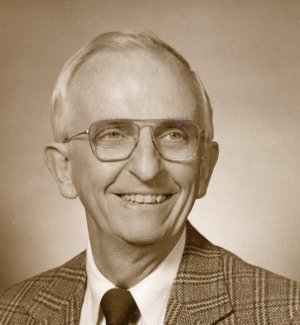 Photo of Dr. William Lee Steele