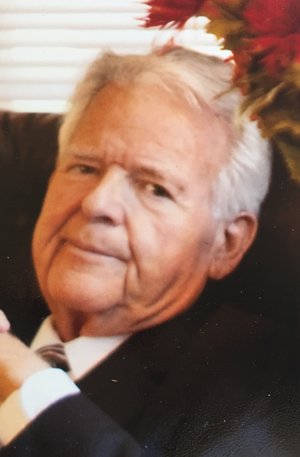 Photo of Leon E. Hutchens