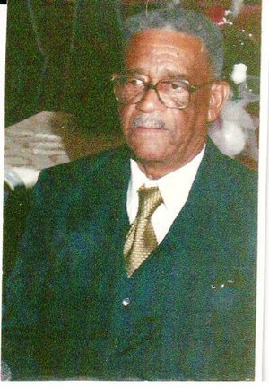 Photo of Lee Ester Carrigan Sr.