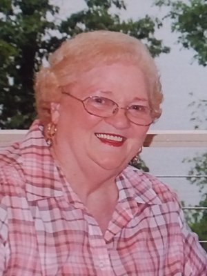 Photo of Barbara Holley