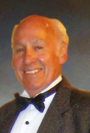 Photo of Robert Earl "Bob" Harris