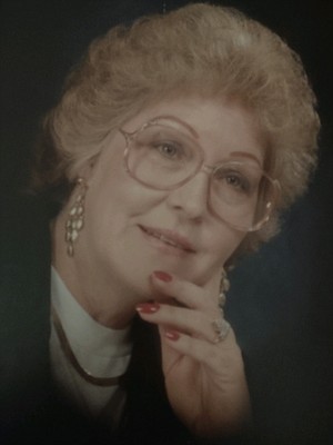 Photo of Evelyn Lee