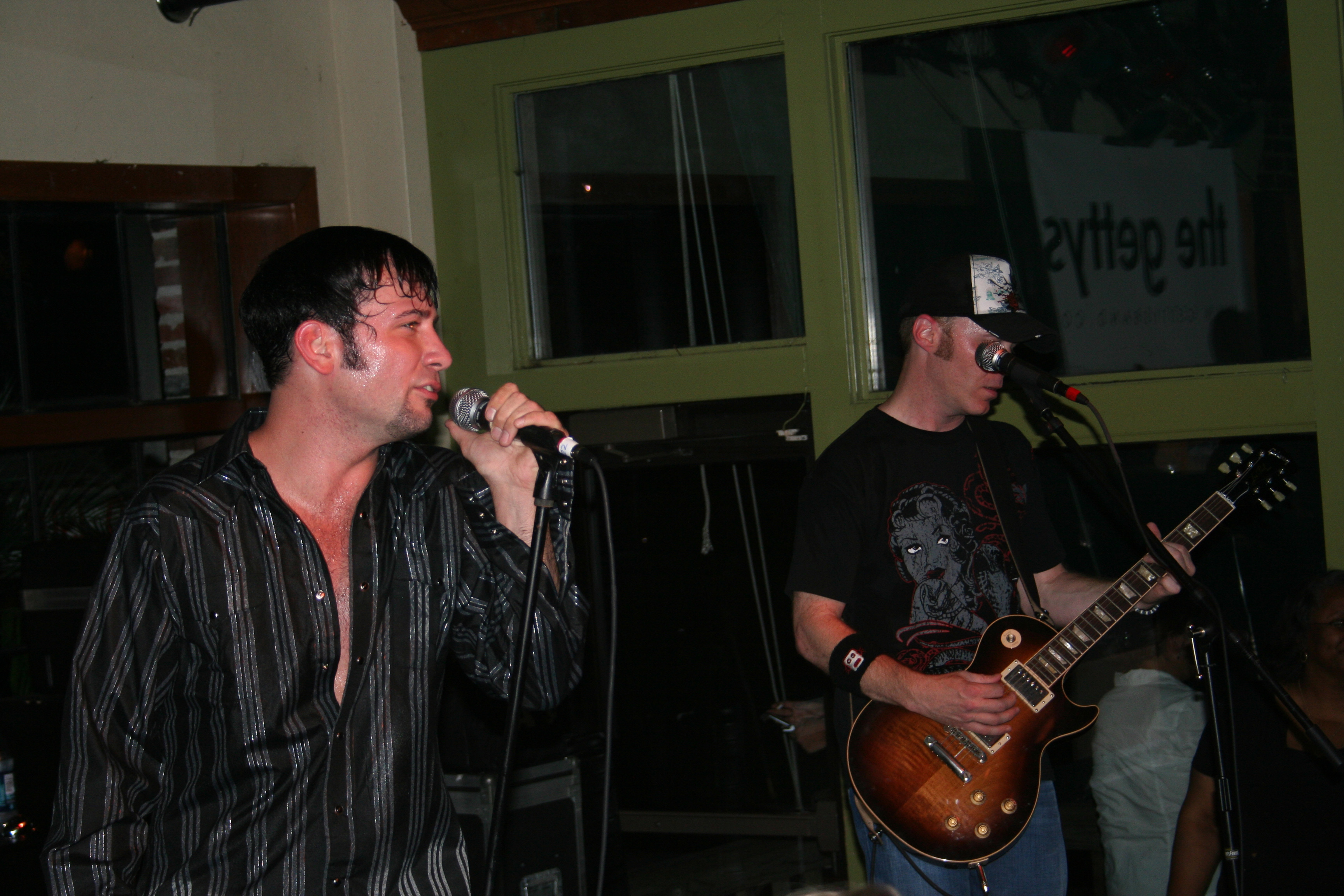 The Getty's perform at Cajun's Wharf