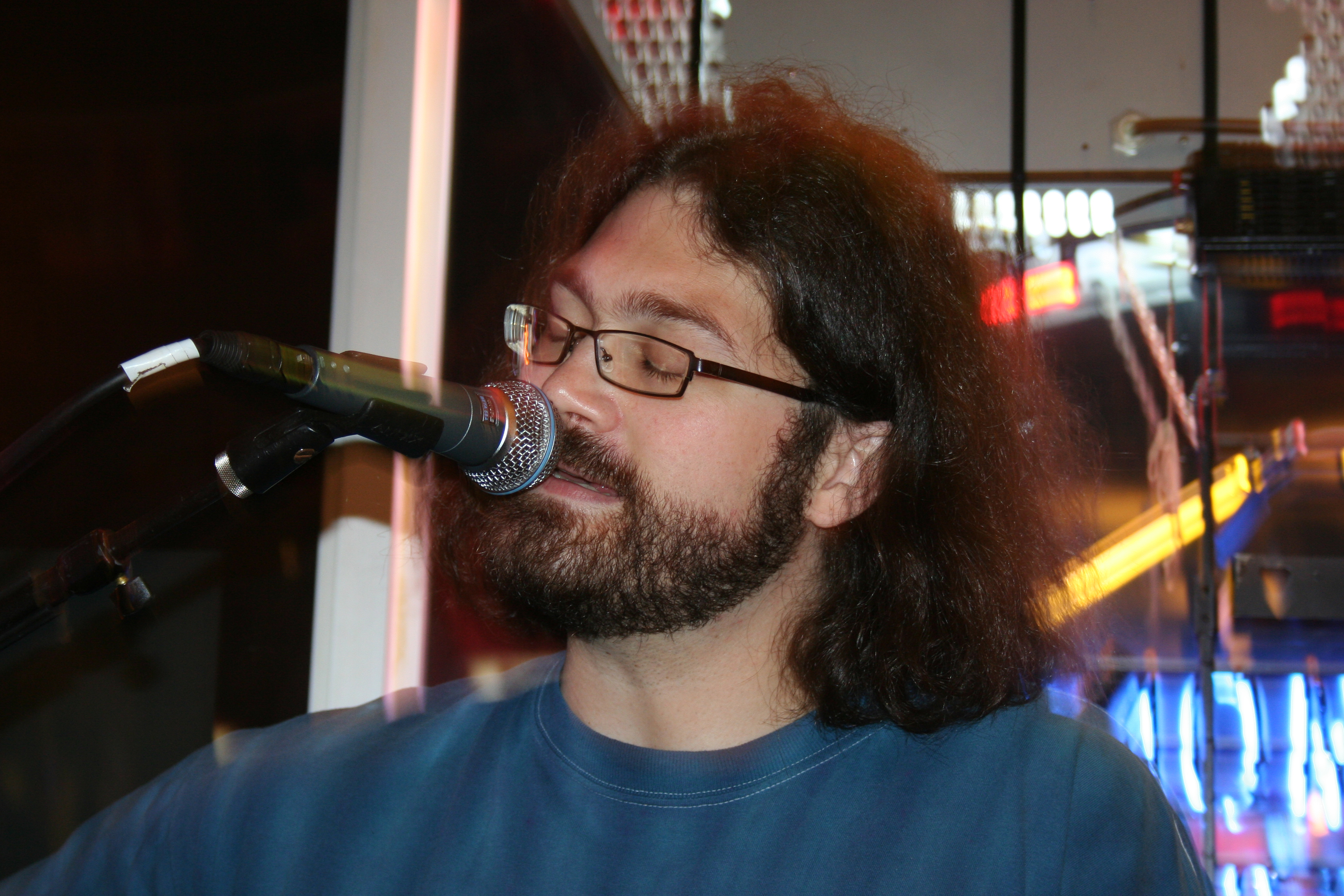 Brian Nahlen sings to a packed house Thursday at Markham St.