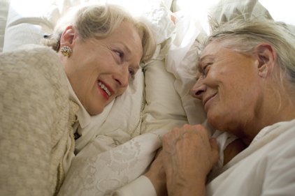 Lila Wittenborn (Meryl Streep, left) and Ann Lord (Vanessa Redgrave)
recall earlier days in Evening.