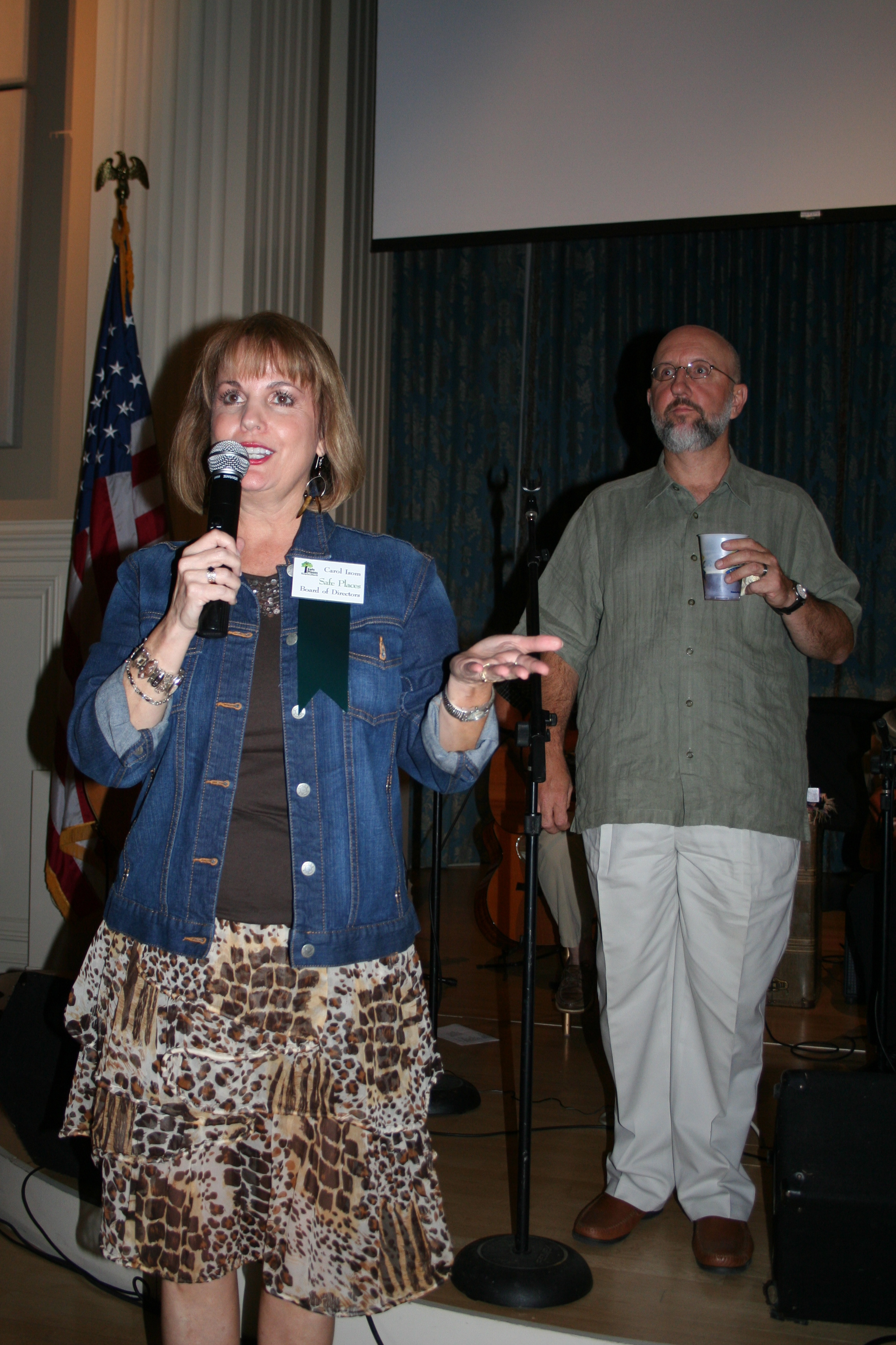 Carol Isom of "Safe Places" thanks the crowd.