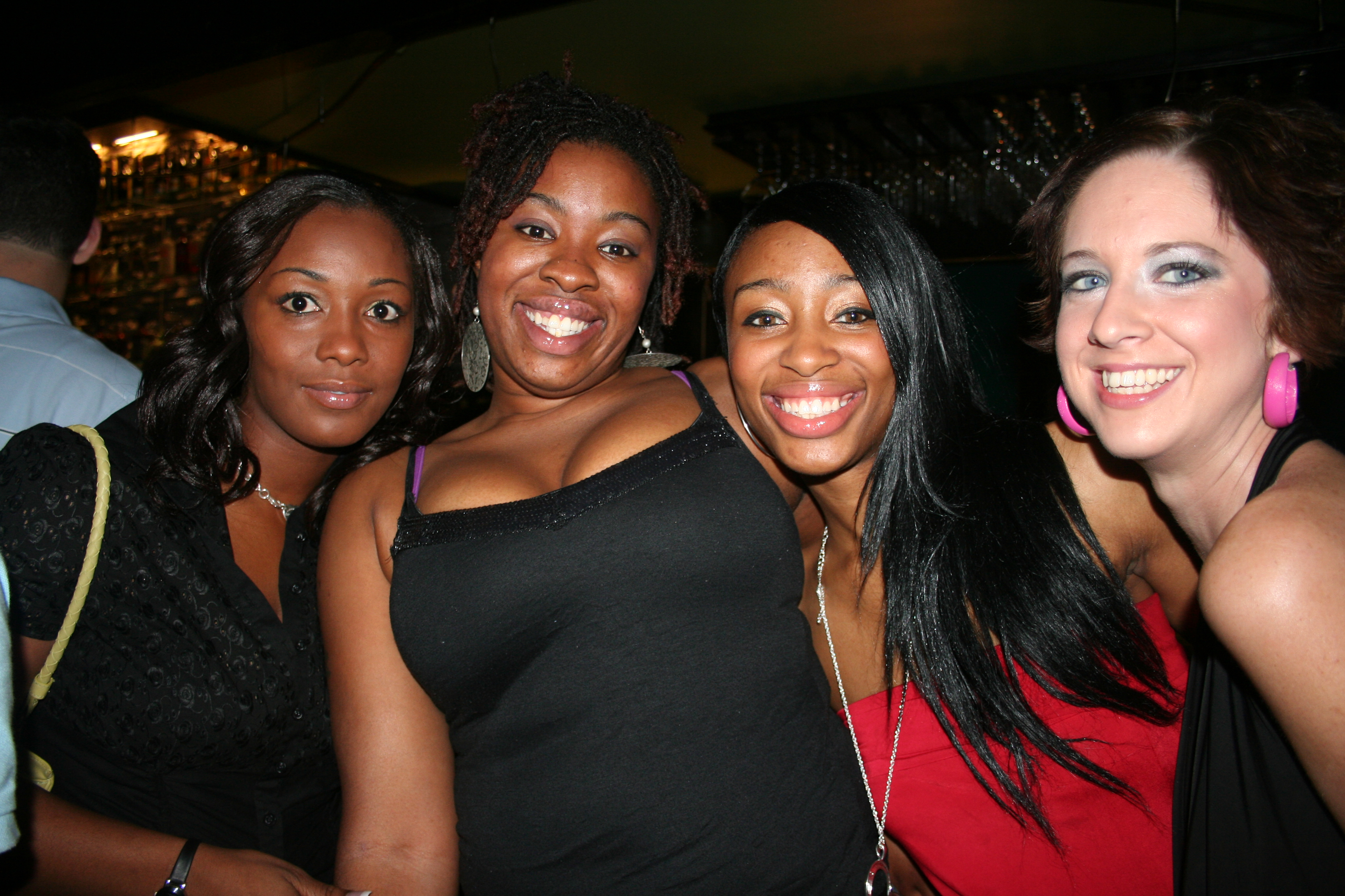 Hot night, hot ladies
