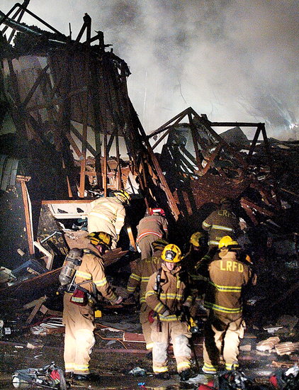 6 Hurt In Lr Explosion At Apartment Complex