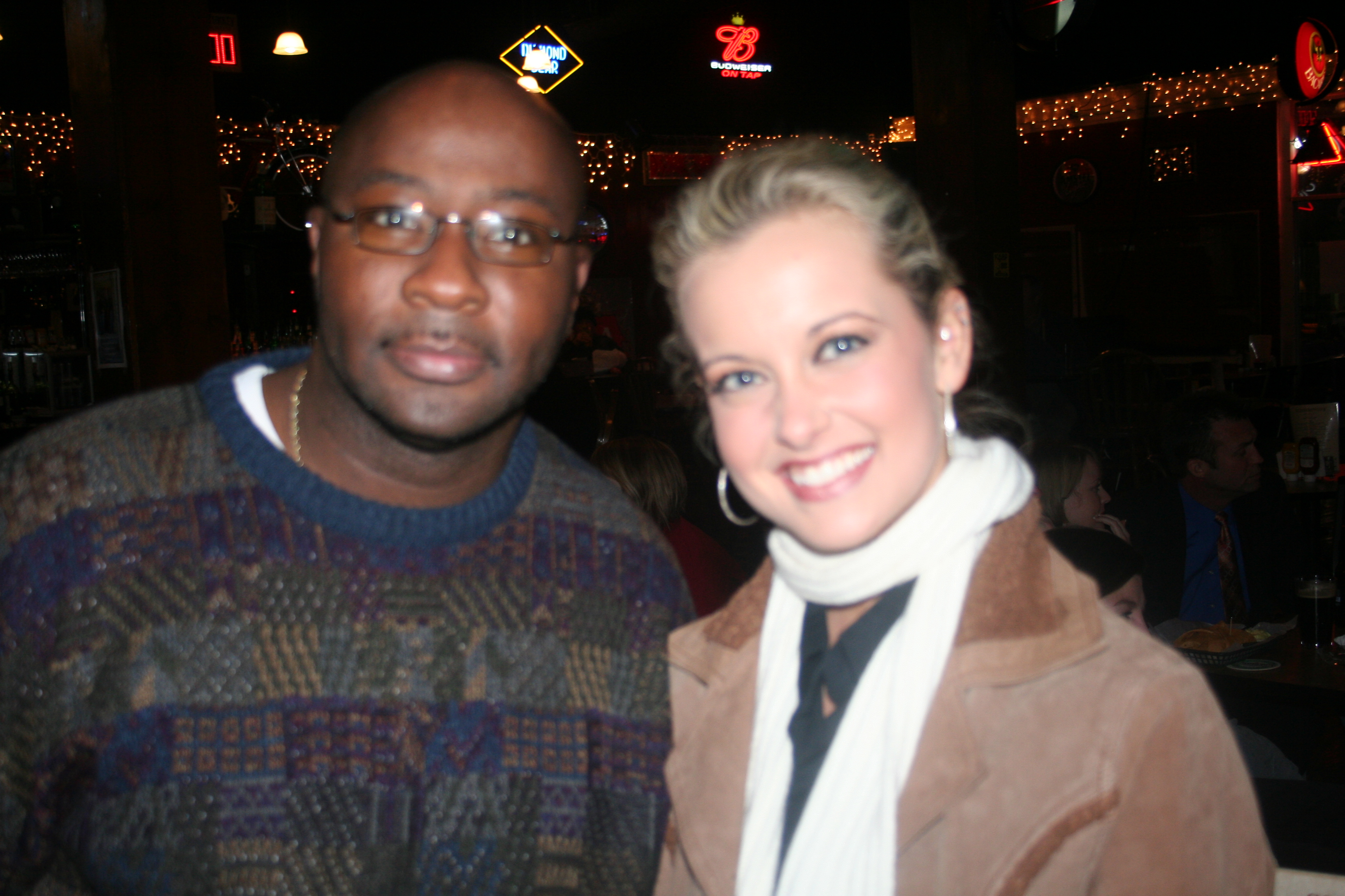 Robert wants a pic with Lauren.
