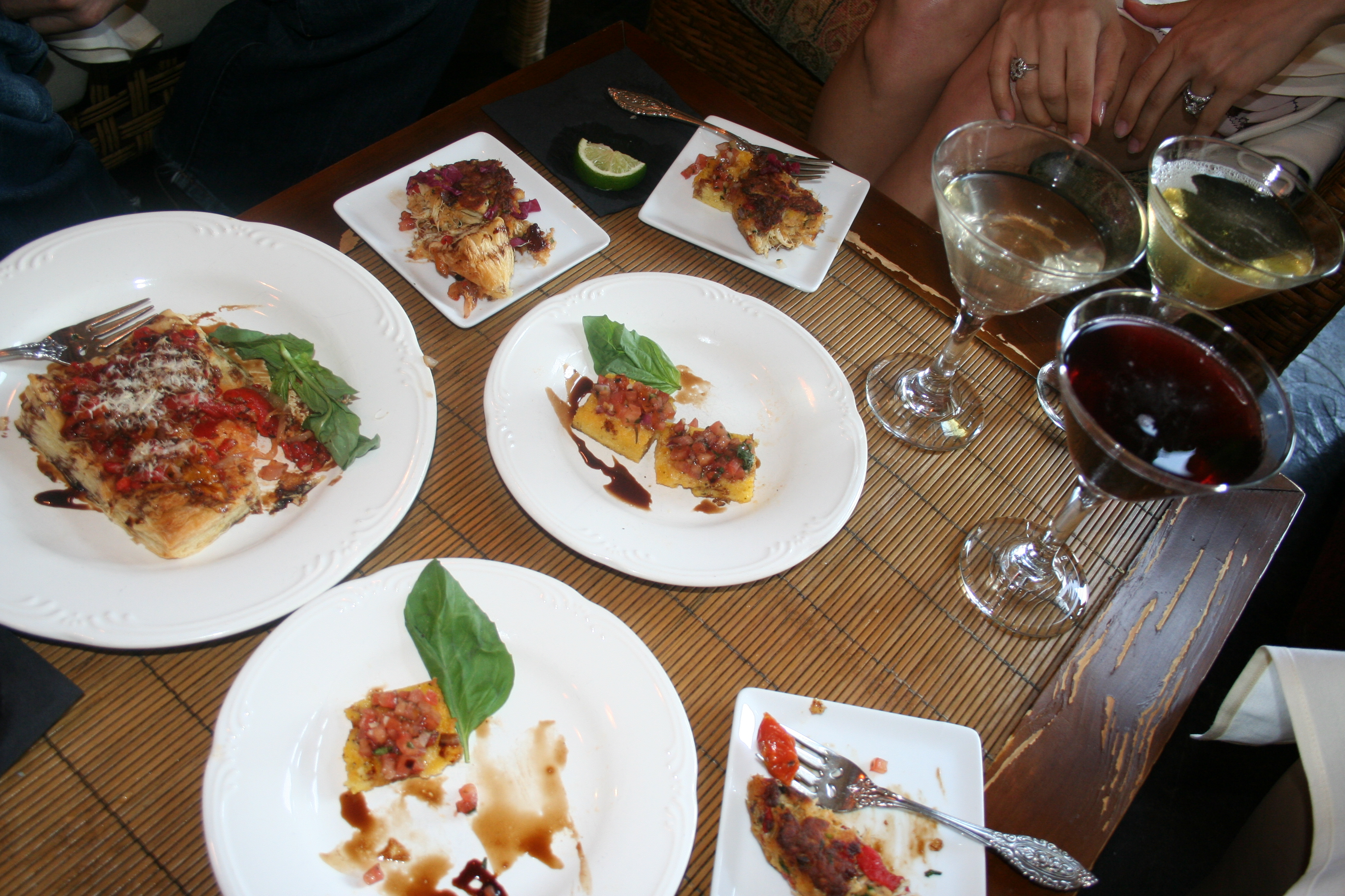 happy hour eats