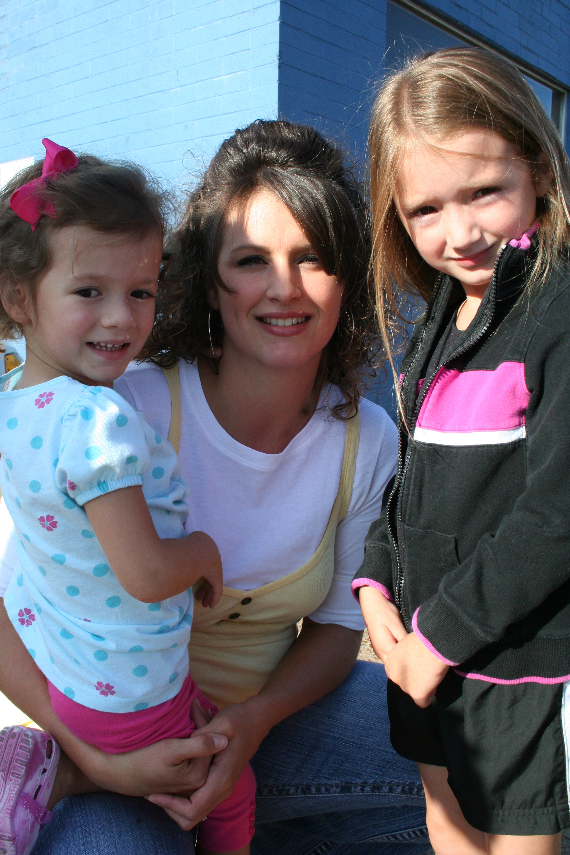 Kaci, Heather and Emma Buck