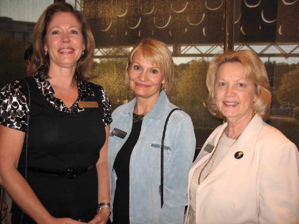 Sandy Dilbeck Karen Percival and Ruth Mussen.