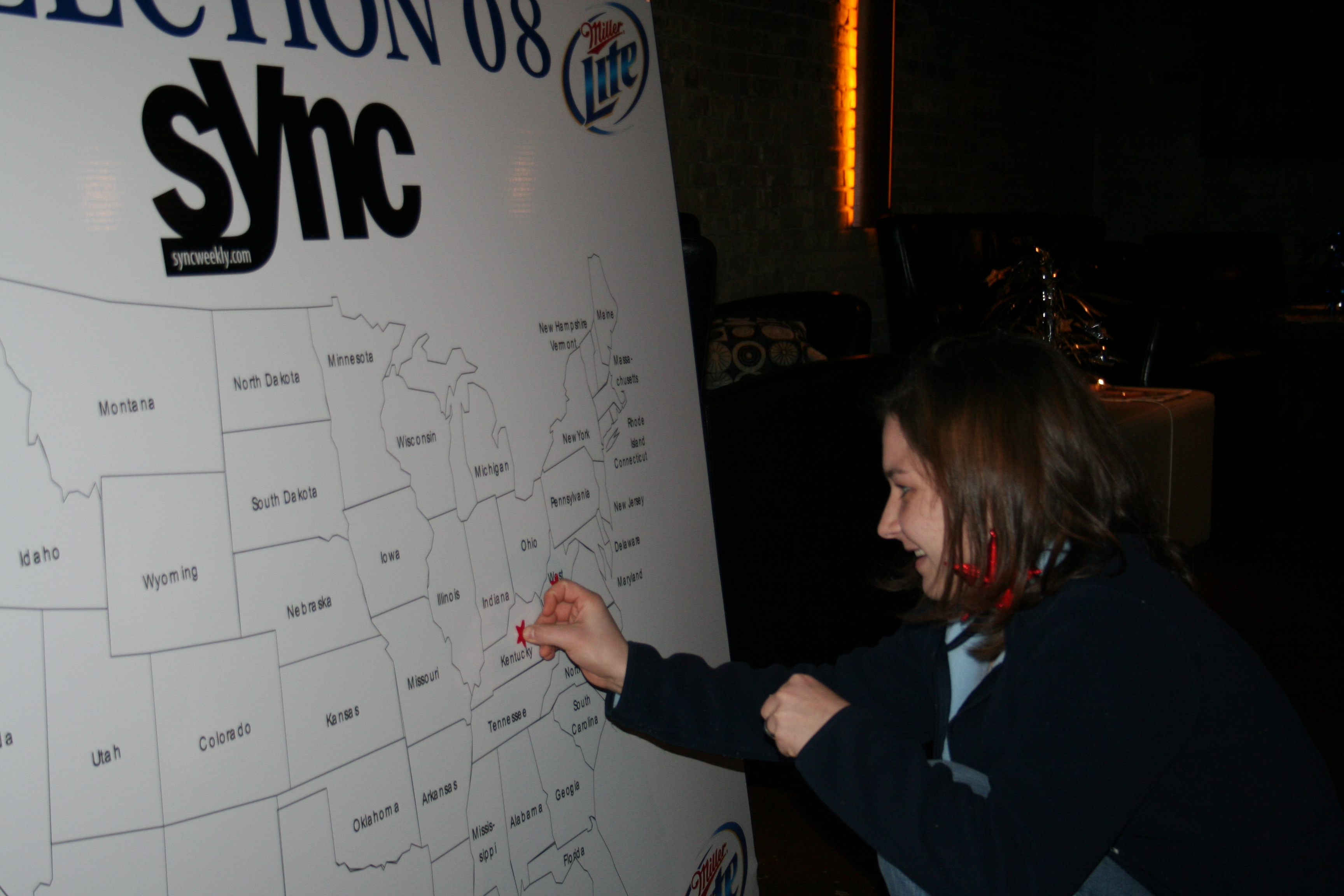Jessica puts stars on the states as they report their results.