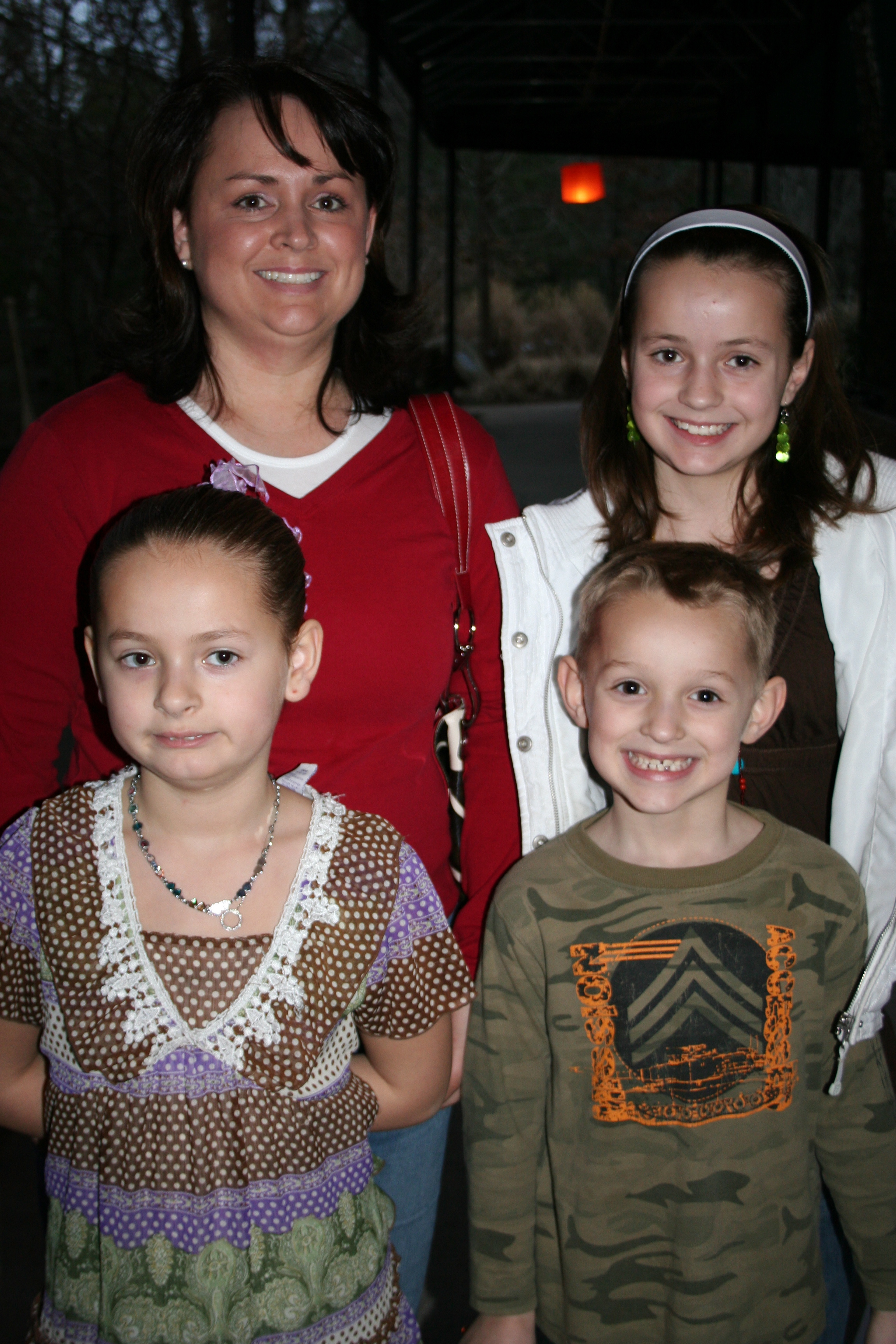 Stephanie, McKenzee, Kaylee and Brady Cox