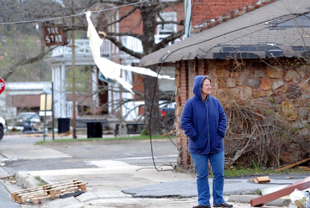 Mena Tornado Damage 04.10.2009