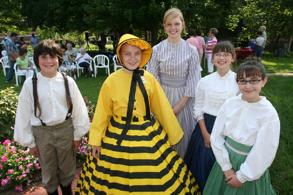 The sundressed and sun-drenched met at Washington Countys Headquarters House for the 39th year for the ice cream social.
