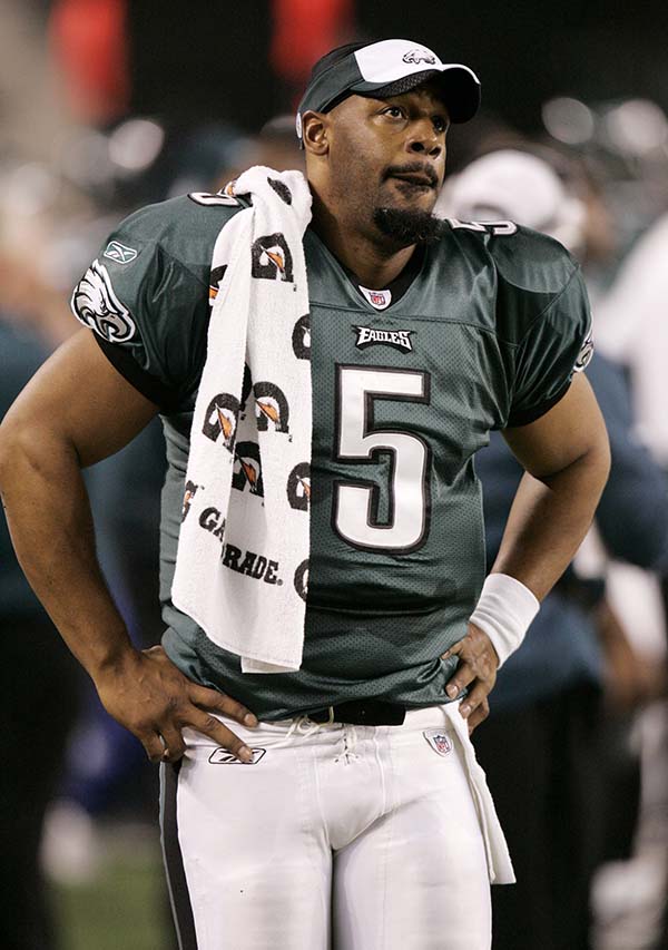 Donovan McNabb discusses Jalen Hurts, Eagles lineage of Black