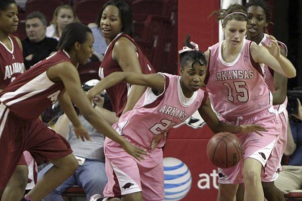 SEC Women: Pink-attired UA red-faced at end