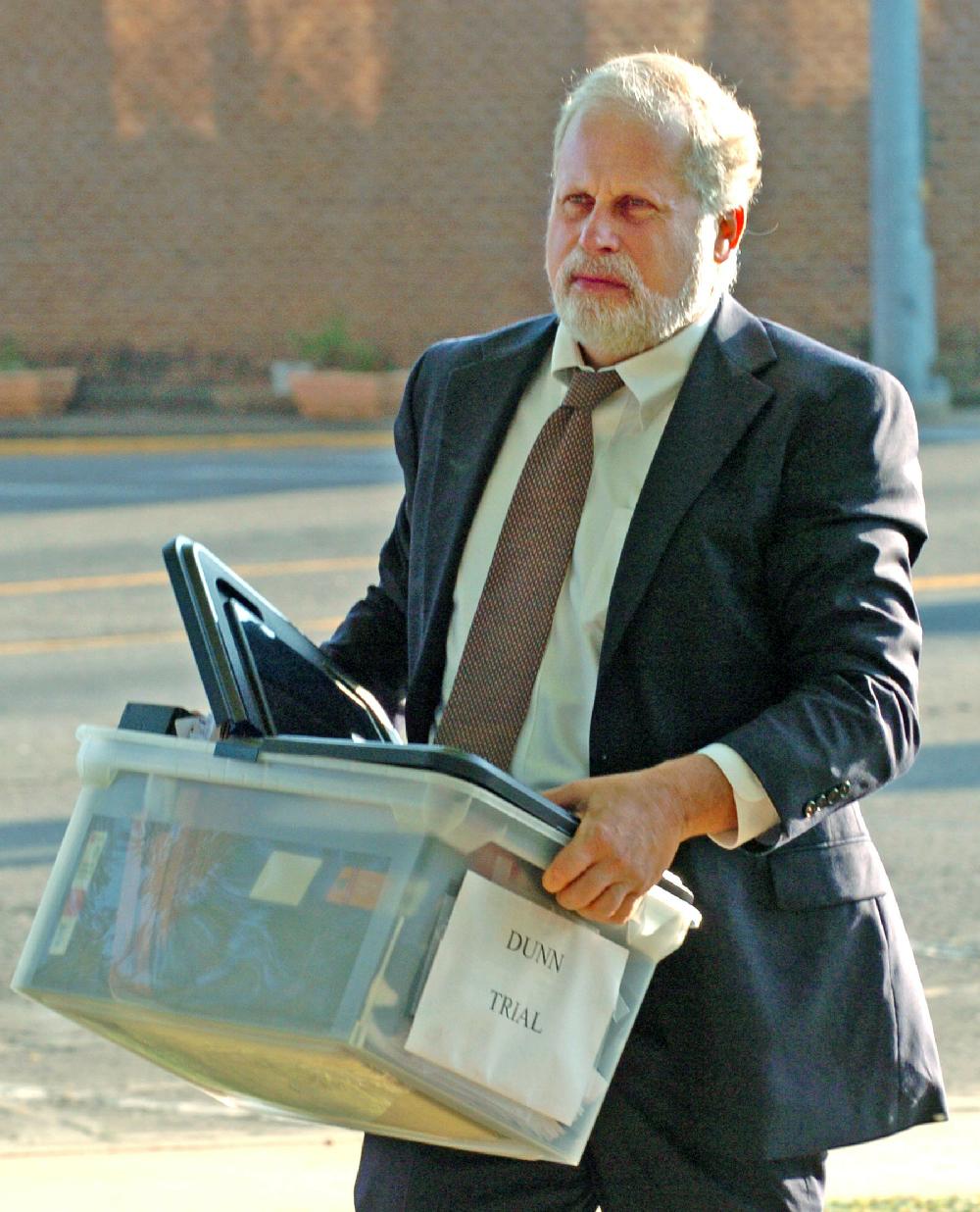 Arkansas Democrat-GazetteSTEVE KEESEE 41210 Jeff Rosenzweig, Gary Dunn's attorney, arrives at the Johnson Count Courthouse in Clarksville Monday morning for the first day of jury selection for the murder trial in the death of Nona Dirksmeyer.