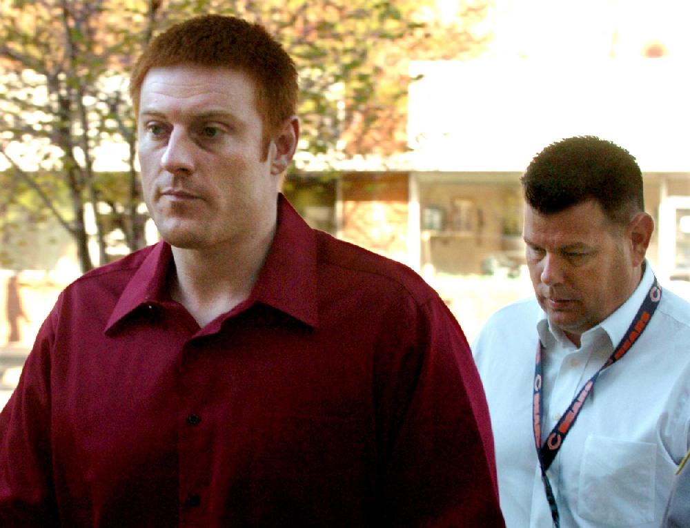 Arkansas Democrat-GazetteSTEVE KEESEE 41210 Gary Dunn is escorted into the Johnson County Courthouse in Clarksville Monday morning by Johnson County Sheriff Jimmy Dorney for jury selection in his murder trial in the death of Nona Dirksmeyer.