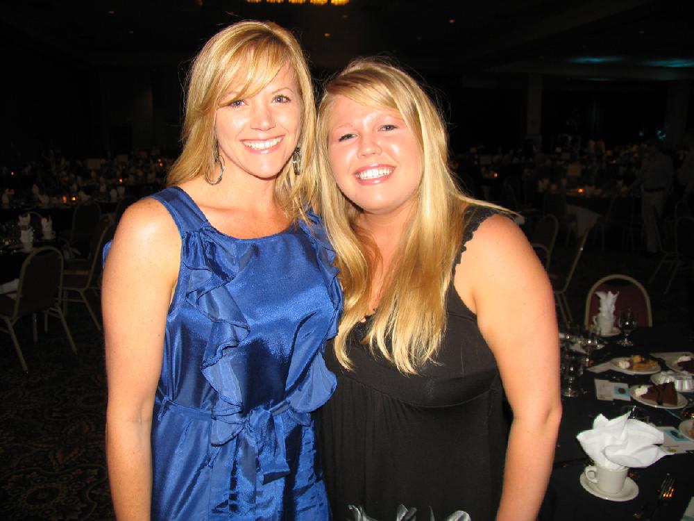 Arkansas Democrat-GazetteRICH POLIKOFF
lifesource 6 nwp 0523.jpg
Samantha Bradshaw and Megan Parks