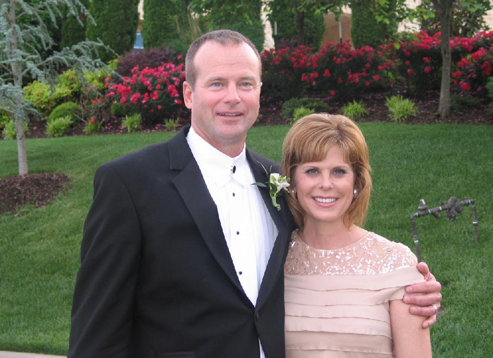 Arkansas Democrat-GazetteERIN CAIN
priest wed 5
priest wed 5
Parents of the bride Trevor and Kellie cq Lavy