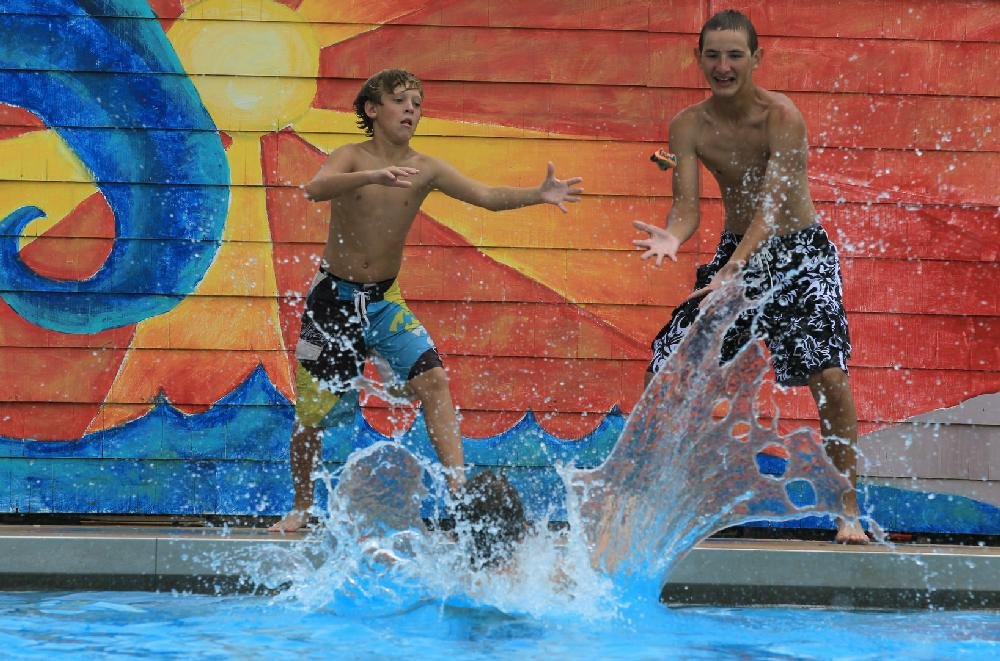 lakewood high school pool