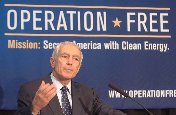 Retired U.S. Army General Wesley Clark speaking Monday at the Operation Free rally at the MacArthur Museum of Arkansas Military History, MacArthur Park, Little Rock, during the first day of southern bus route tour of the (military) Veterans for American Power, a group seeking independence from fossil fuels and stopping global warming.