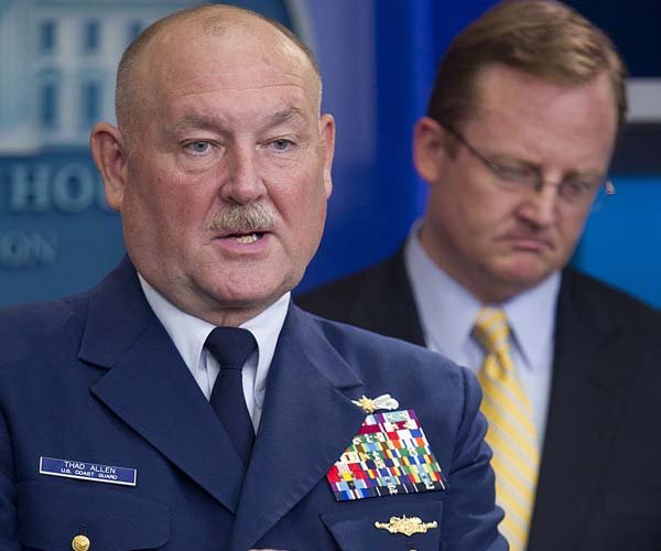  Admiral Thad Allen, U.S. Coast Guard National Incident Commander, left, and Robert Gibbs, White House press secretary, speak to the media in the briefing room of the White House in Washington, D.C.