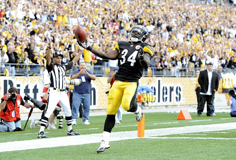 Michael Vick's four touchdowns helped Falcons beat Steelers