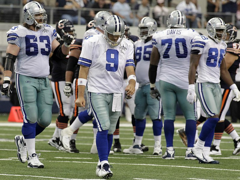 Cowboys fall short on Romo's mistake