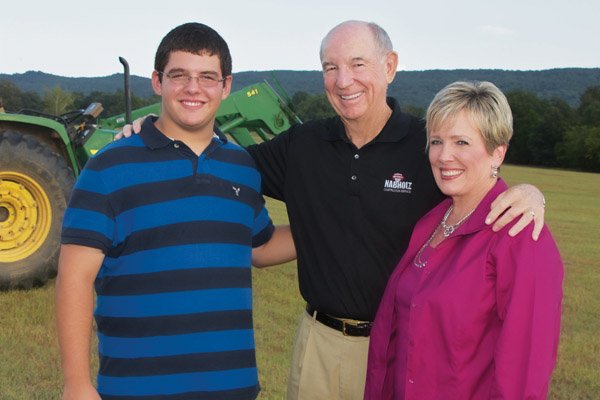 Chandler, a resident of the Arkansas Sheriffs’ Youth Ranch, visits with Charles and Charlotte Nabholz of Conway during their recent visit to the Bethesda campus of the ranch. Chandler will be the featured speaker at the 2010 Arkansas Children’s Awards dinner at the Peabody Hotel in Little Rock on Thursday, Oct. 14. Charles Nabholz is this year’s award recipient.