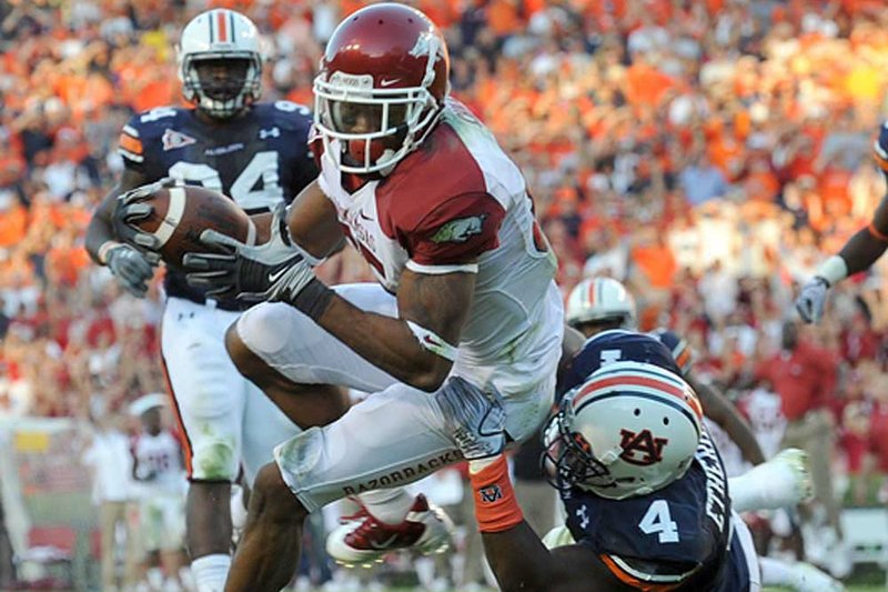 Arkansas wide receiver Greg Childs, who injured an ankle in the second half of a 38-24 victory over Mississippi last week, will start for the Razorbacks this week along with quarterback Ryan Mallett, also injured against the Rebels. 