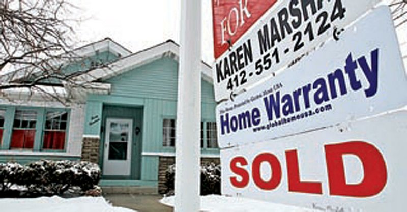 In the final three months of 2010, more people turned out to buy previously owned homes in 49 states, a Wednesday report from the National Association of Realtors showed. 