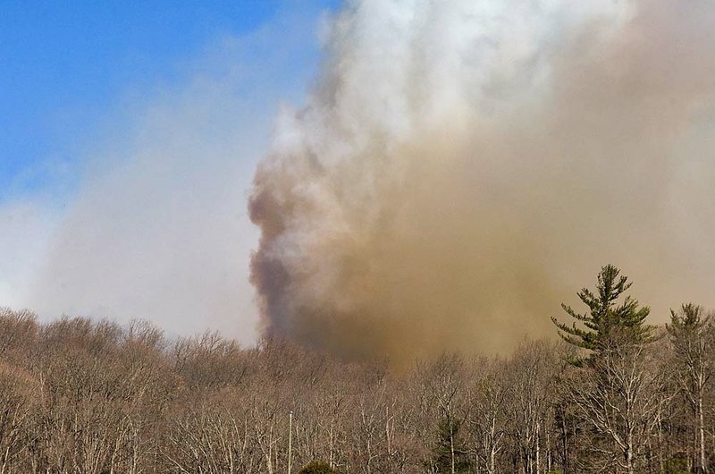 A 300-acre wildfire Saturday scorches the woods near Harrisonburg, Va. 