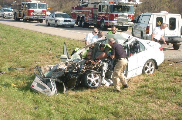 2 dead after I-540 wreck | Northwest Arkansas Democrat-Gazette