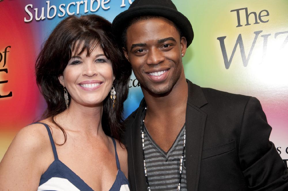 Arkansas Democrat-Gazette/CARY JENKINS
4/18/11
Master of ceremonies Nicole Capri with cast member Antyon LeMonte of New York