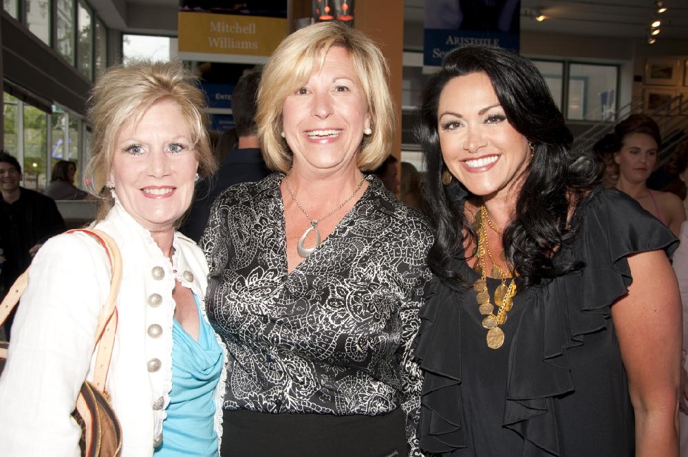 Arkansas Democrat-Gazette/CARY JENKINS
4/18/11
Mary Jane Herr, Sherri Lusk and Robyn Richards