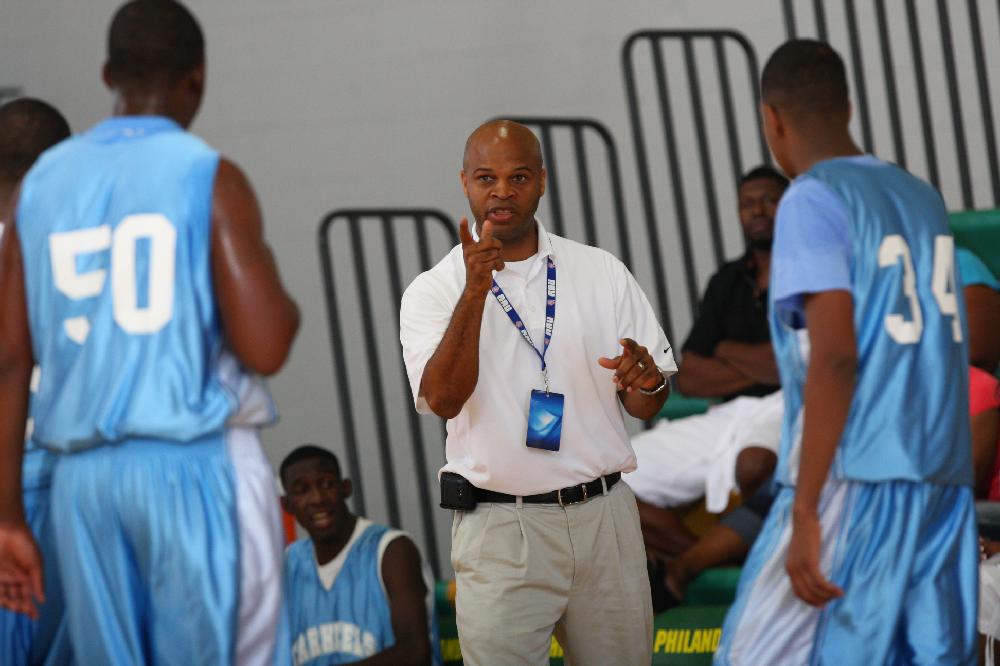 7/6/11
Arkansas Democrat-Gazette/STEPHEN B. THORNTON
Montgomery TarHeels versus Arkansas Wings Elite during their AAU basketball game Wednesday afternoon at Philander Smith College.