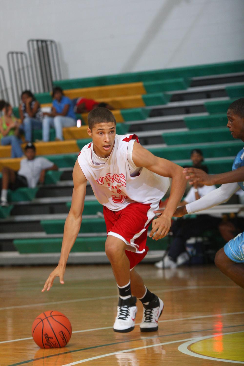 7/6/11
Arkansas Democrat-Gazette/STEPHEN B. THORNTON
Montgomery TarHeels versus Arkansas Wings Elite during their AAU basketball game Wednesday afternoon at Philander Smith College.