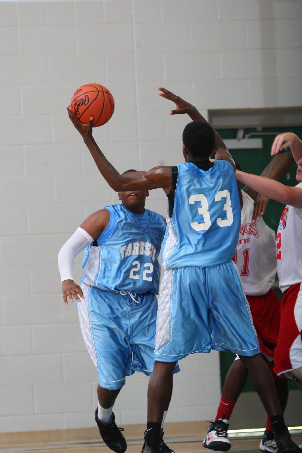 7/6/11
Arkansas Democrat-Gazette/STEPHEN B. THORNTON
Montgomery TarHeels versus Arkansas Wings Elite during their AAU basketball game Wednesday afternoon at Philander Smith College.