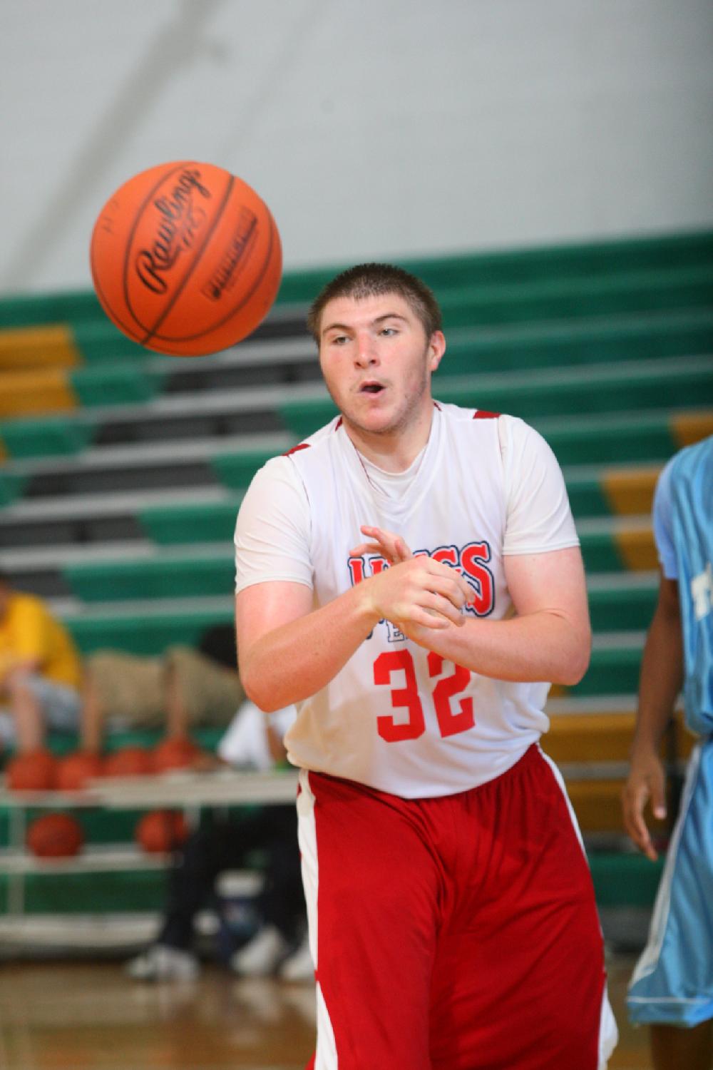 7/6/11
Arkansas Democrat-Gazette/STEPHEN B. THORNTON
Montgomery TarHeels versus Arkansas Wings Elite during their AAU basketball game Wednesday afternoon at Philander Smith College.