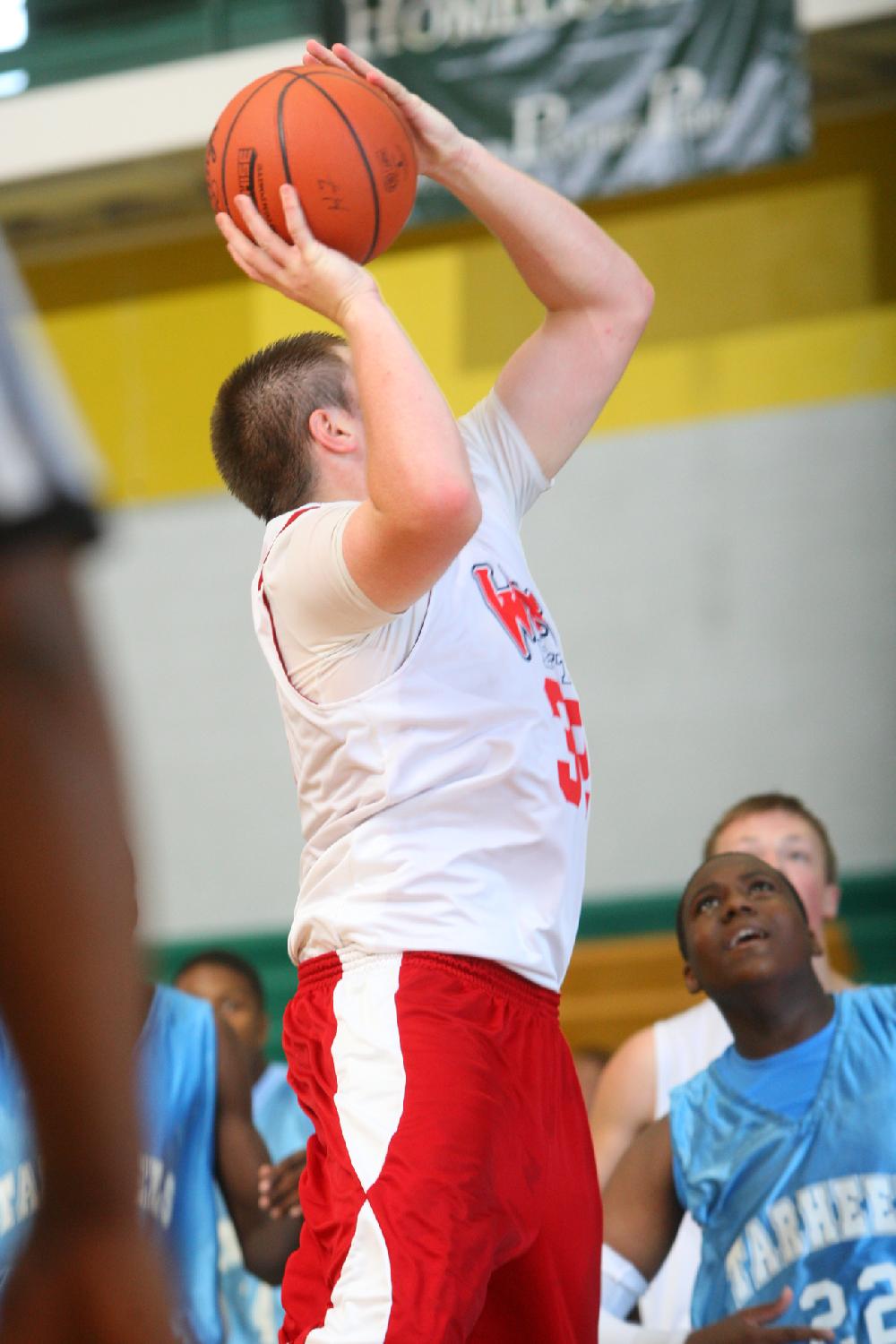 7/6/11
Arkansas Democrat-Gazette/STEPHEN B. THORNTON
Montgomery TarHeels versus Arkansas Wings Elite during their AAU basketball game Wednesday afternoon at Philander Smith College.