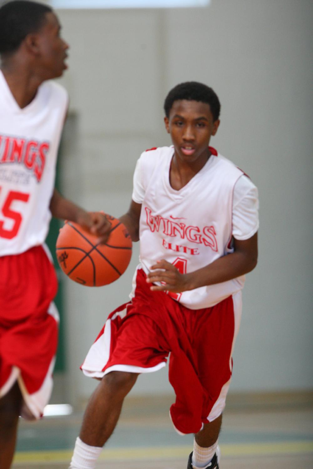 7/6/11
Arkansas Democrat-Gazette/STEPHEN B. THORNTON
Montgomery TarHeels versus Arkansas Wings Elite during their AAU basketball game Wednesday afternoon at Philander Smith College.