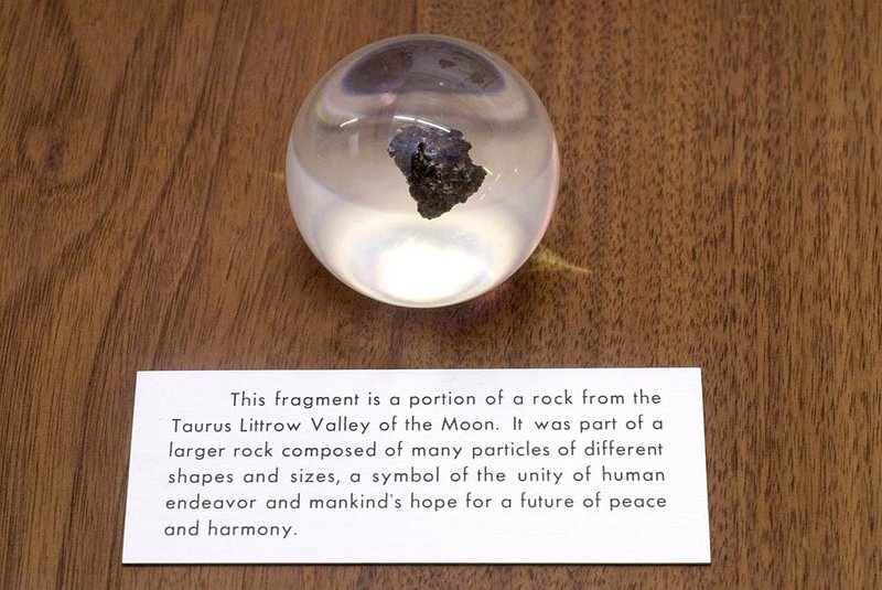 Apollo 17 moon rock to go on display at museum
