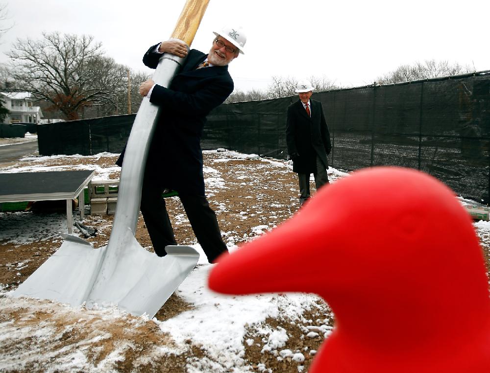Arkansas Democrat-Gazette/JASON IVESTER --12/06/11--
Bentonville Mayor Bob McCaslin (right) laughs while 21C chief executive officer Steve Wilson poses with an oversized shovel during the groundbreaking ceremony for the 21C Museum Hotel in downtown Bentonville on Tuesday, Dec. 6, 2011.